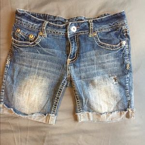Adorable jean shorts!